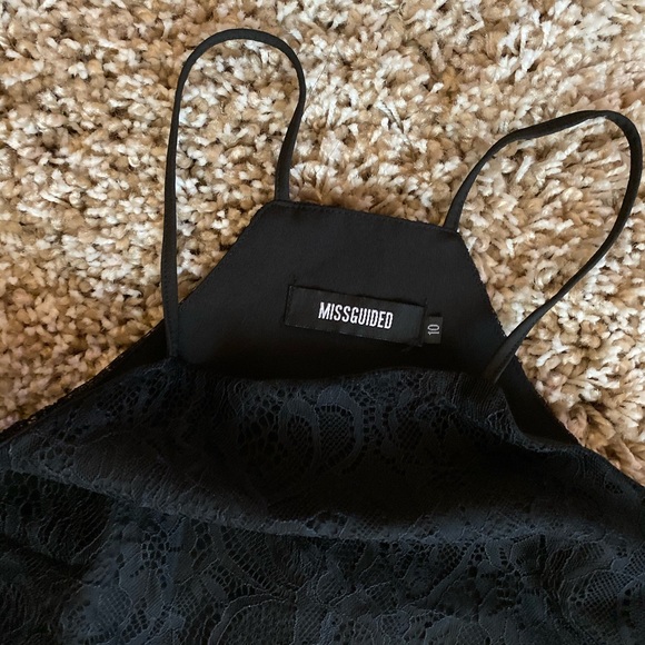 Missguided Black Lace Halter long top - Picture 3 of 5
